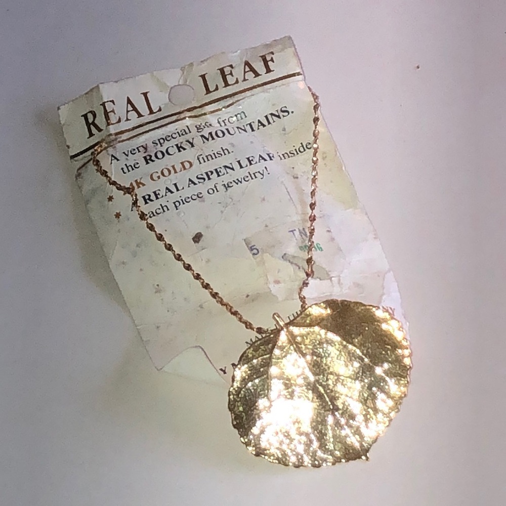 Rocky Mountain Leaf Company Real Aspen Leaf 24K Gold Finish - Picture 4 of 7